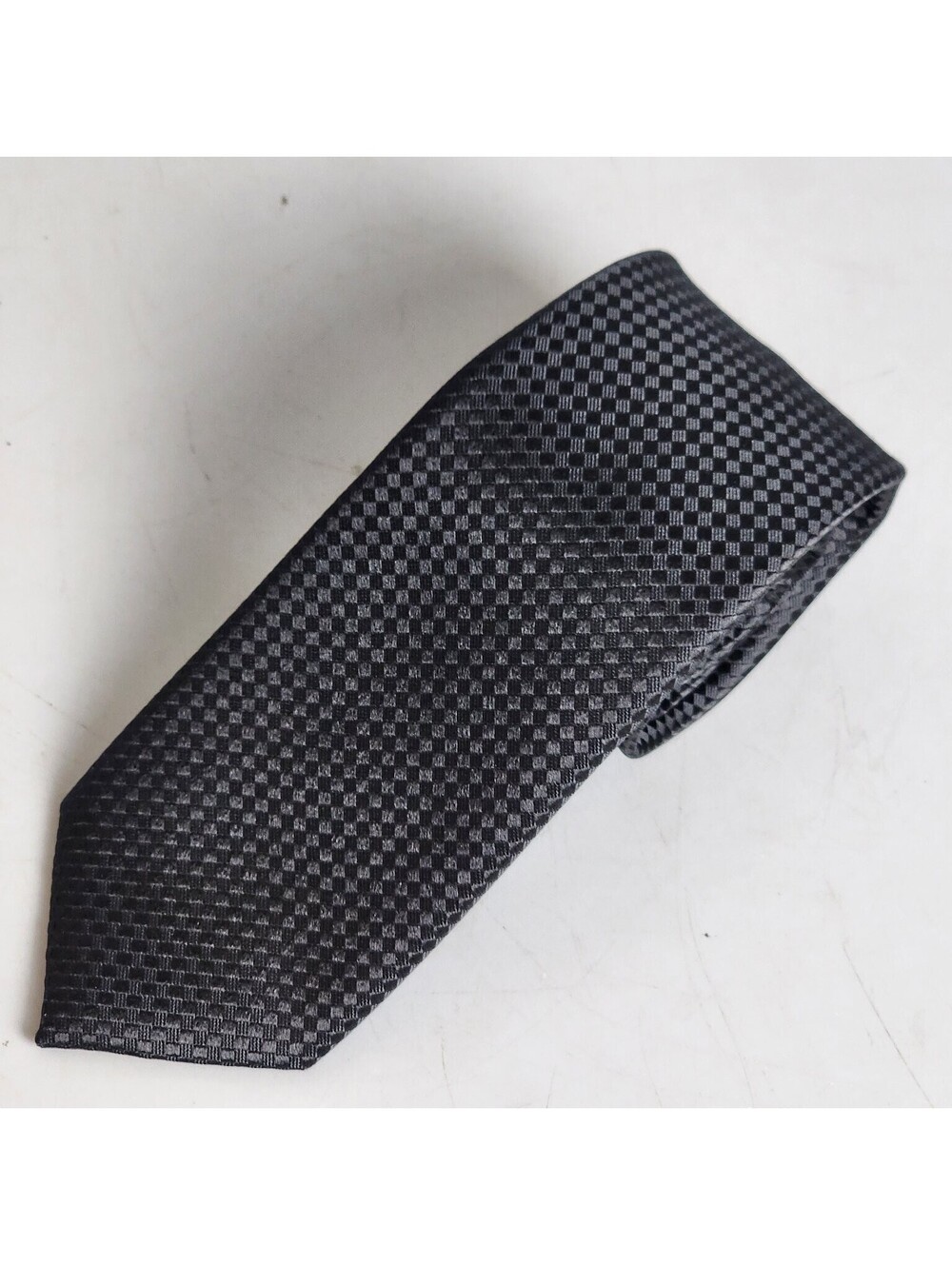 Michael Kors Men's Gray Black Checkered Silk Necktie 3" x 57"